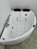 Jaccuzi 170/113 Avec Spot et 2 Moteur et 2 place