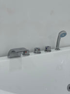 Jaccuzi 170/113 Avec Spot et 2 Moteur et 2 place