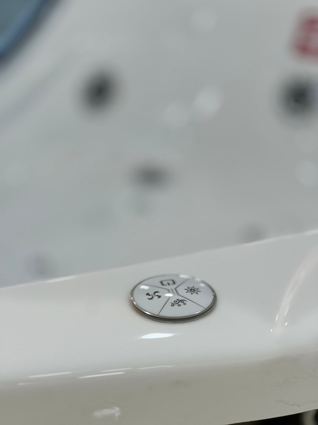 Jaccuzi 150/150/60 Avec Spot et 2 Moteur et 2 place