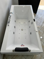 Jaccuzi 190/90/70 Avec Spot et 2 Moteur