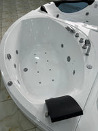 Jaccuzi Perla 150/150/60 Avec Spot et 2 Moteur et 1 place
